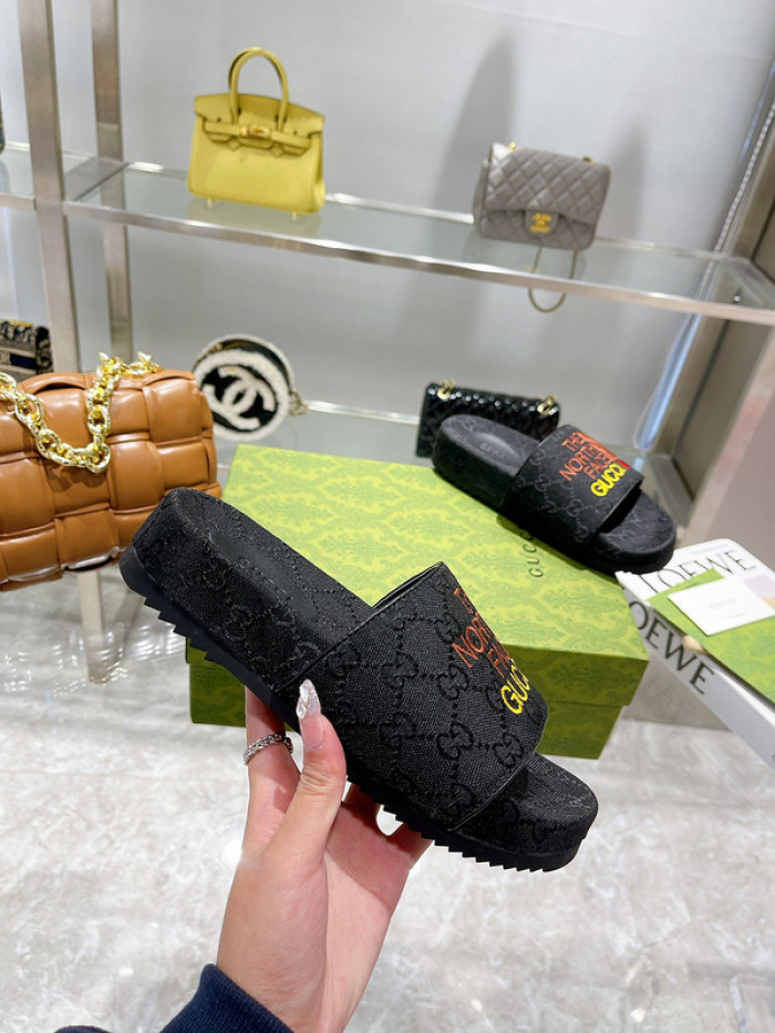 GCI GG Slide Sandal