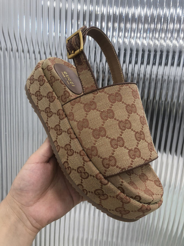 GCI GG Slide Sandal