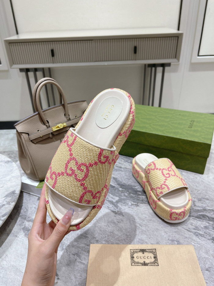 GCI GG Slide Sandal