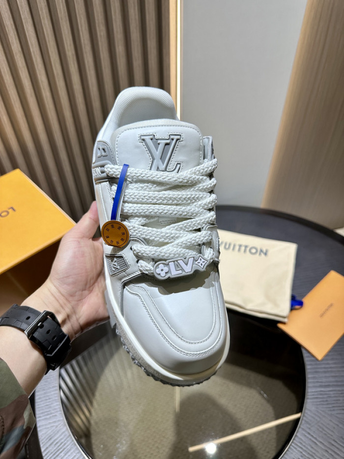 LUSV SNEAKERS