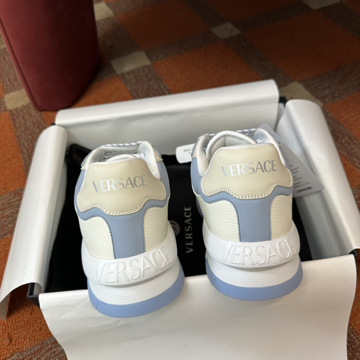 VRCE Sneaker