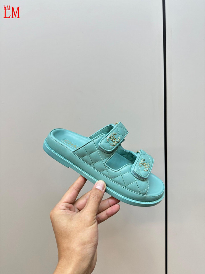 CN Slide Sandal