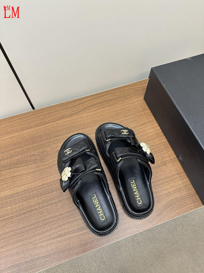 CN Slide Sandal