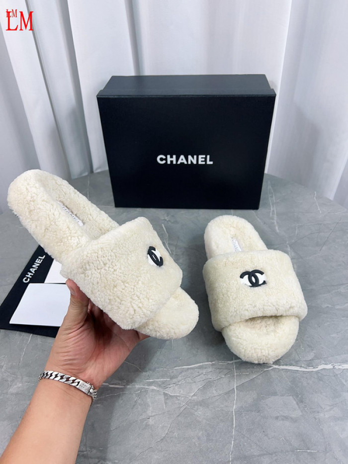 CN Slide Sandal