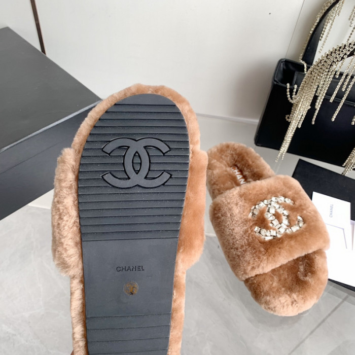 CN Slide Sandal