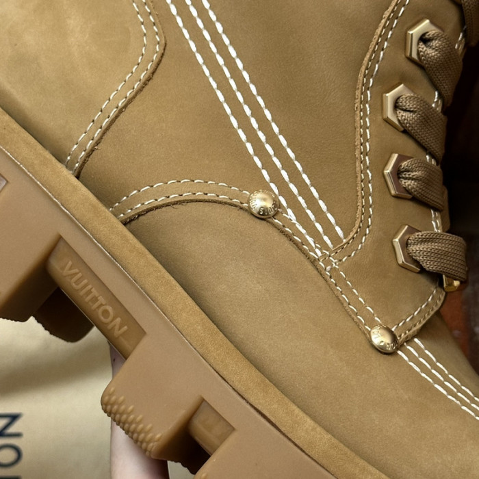 LUSV SNEAKERS