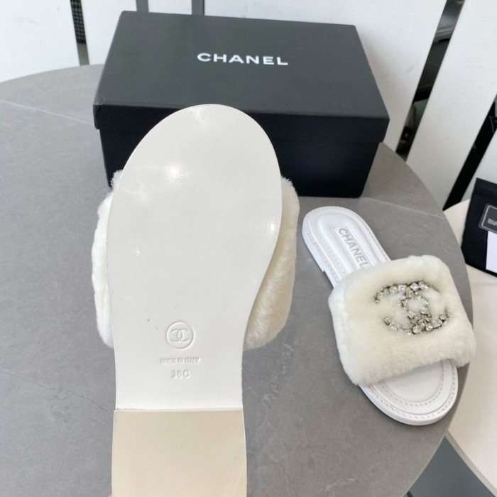 CN Slide Sandal