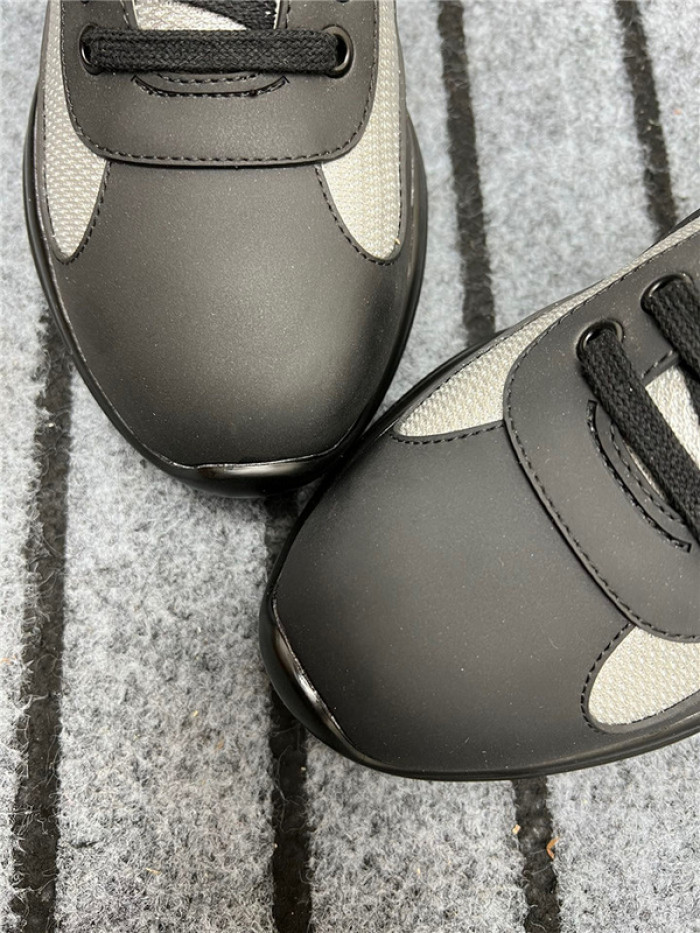 PRDA Sneaker