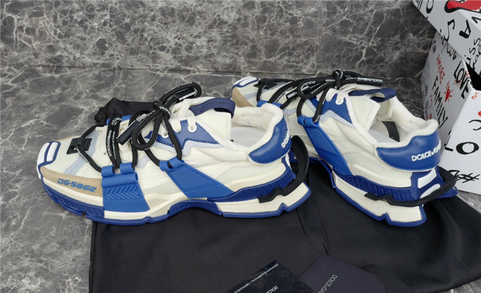 DG SNEAKER
