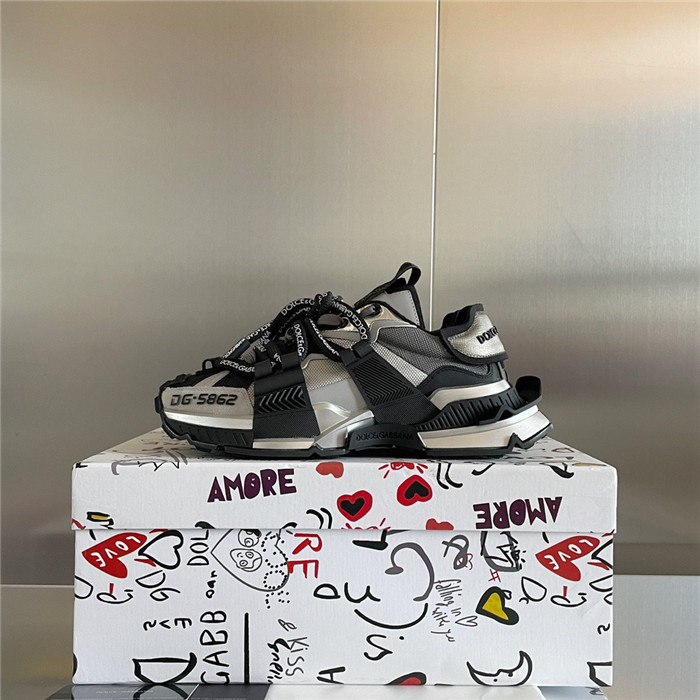 DG SNEAKER