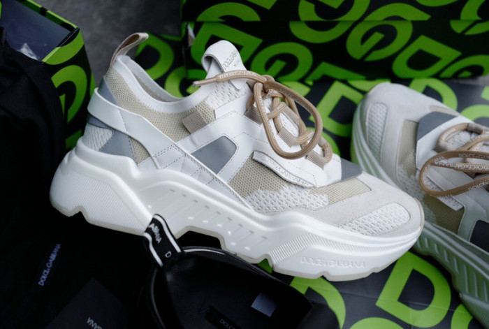 DG SNEAKER