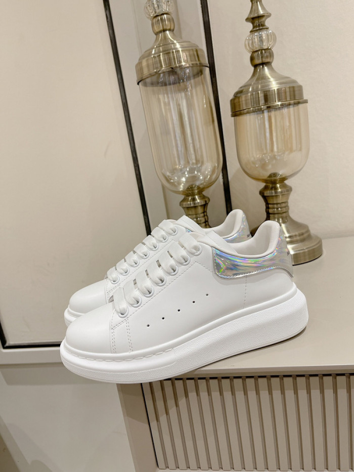 ALEXMQ Sneakers