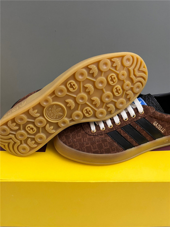 GCI SNEAKER