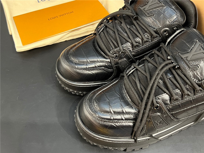 LUSV SNEAKERS