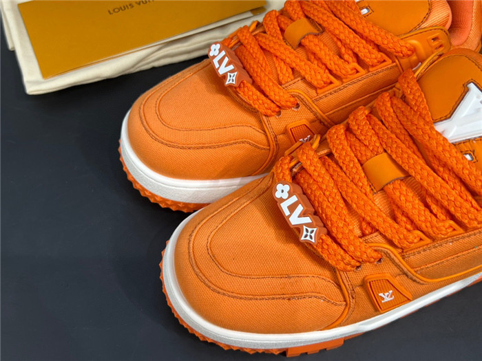 LUSV SNEAKERS