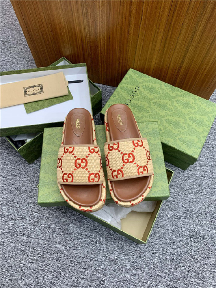 GCI GG Slide Sandal