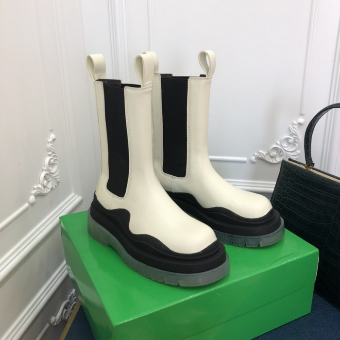 Bo*te*ga ve*ne*ta chelsea tire leather high boot