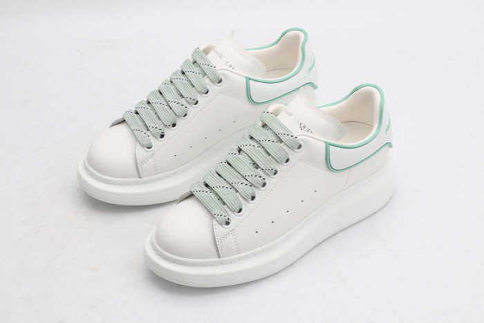 ALEXMQ Sneakers
