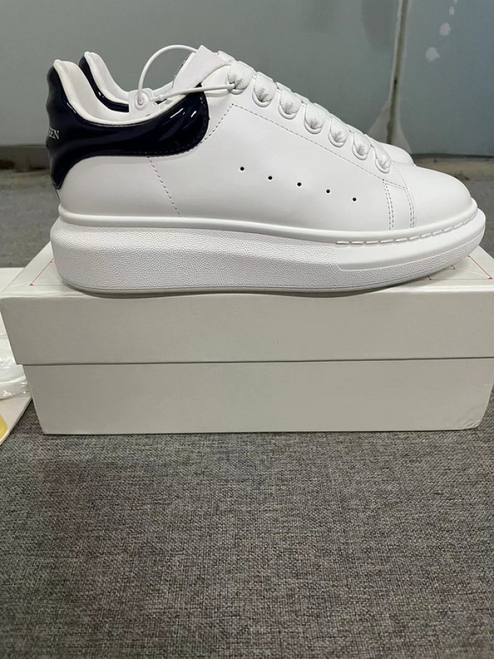 ALEXMQ Sneakers