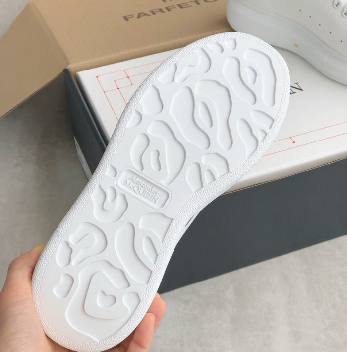 ALEXMQ Sneakers