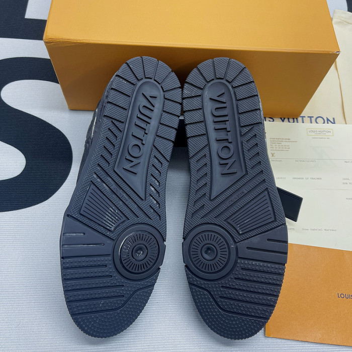 LUSV SNEAKERS