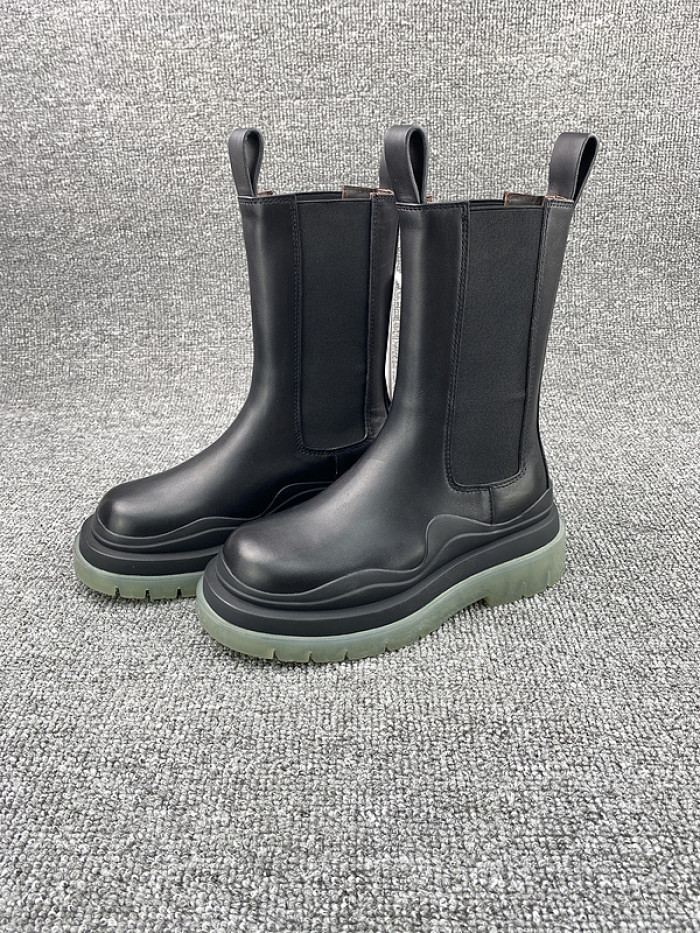 Bo*te*ga ve*ne*ta chelsea tire leather high boot