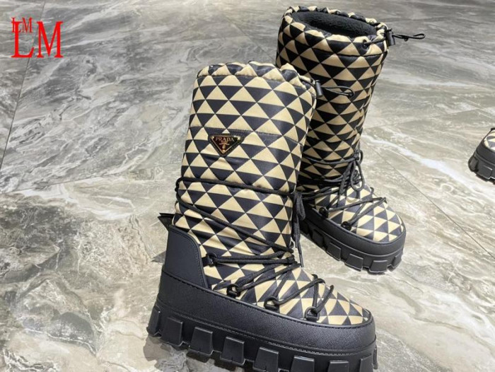 Pra*a boots