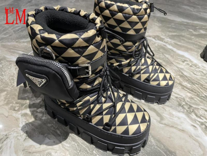 Pra*a boots