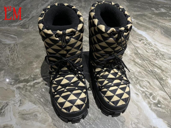 Pra*a boots
