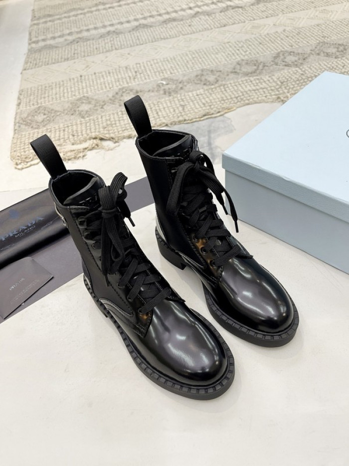 Pra*a boots