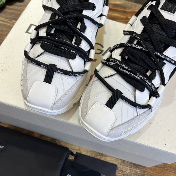 DG SNEAKER