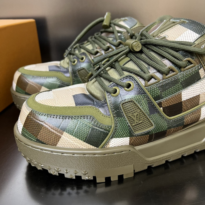 LUSV SNEAKERS