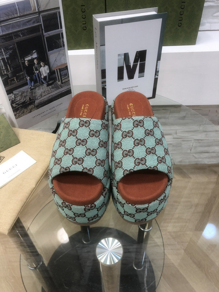 GCI GG Slide Sandal
