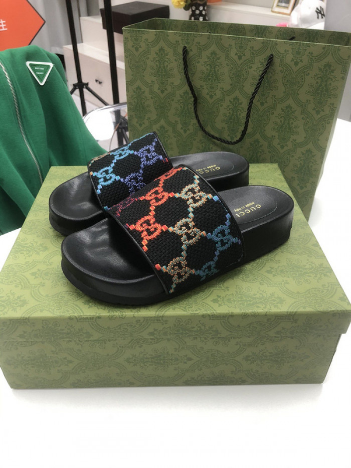 GCI GG Slide Sandal