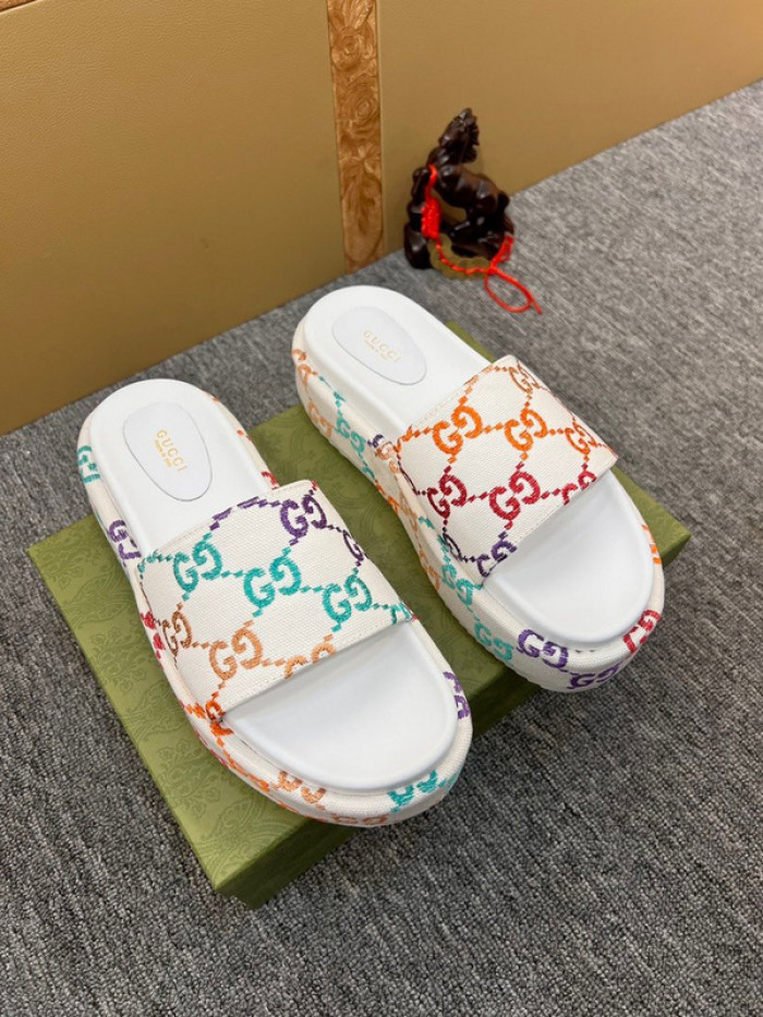 GCI GG Slide Sandal