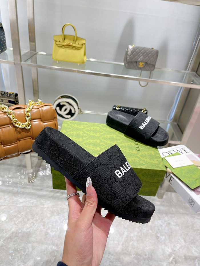 GCI GG Slide Sandal