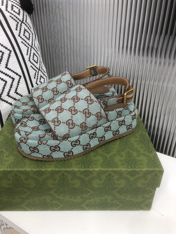 GCI GG Slide Sandal