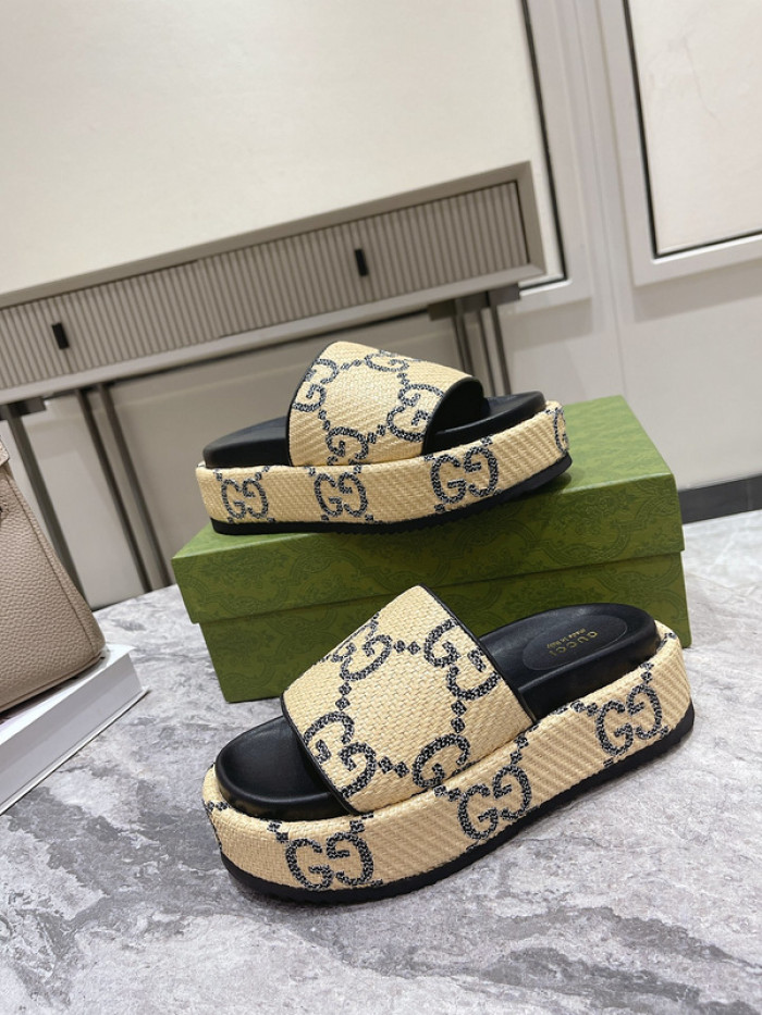 GCI GG Slide Sandal