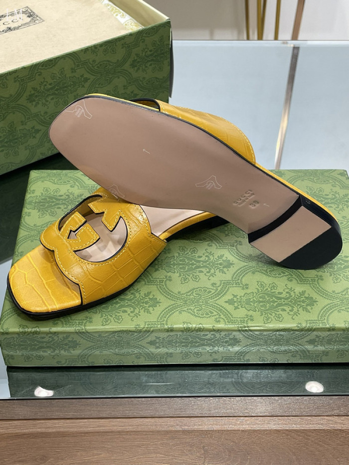 GCI GG Slide Sandal