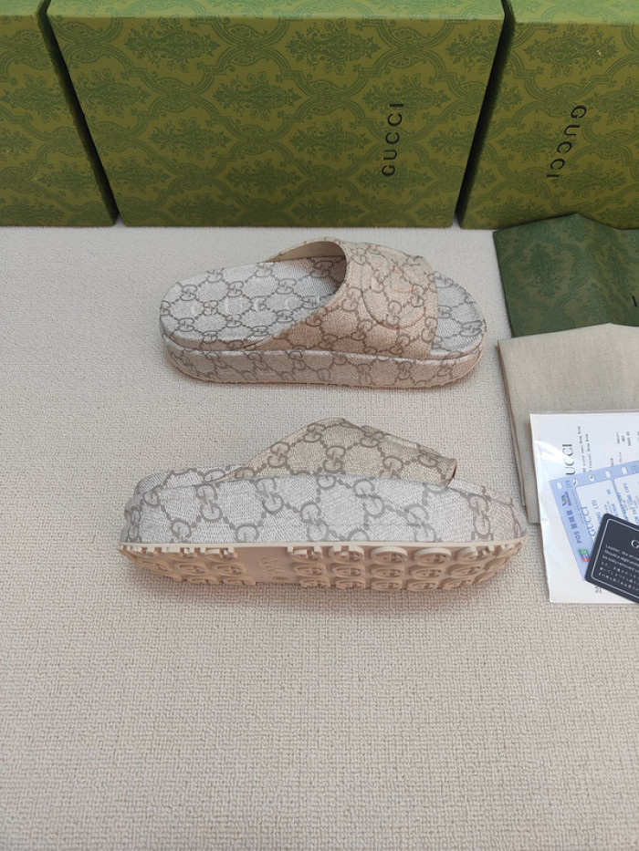 GCI GG Slide Sandal