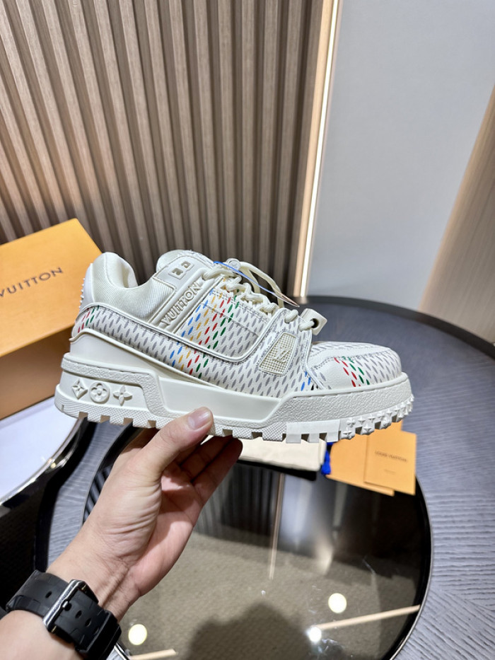 LUSV SNEAKERS