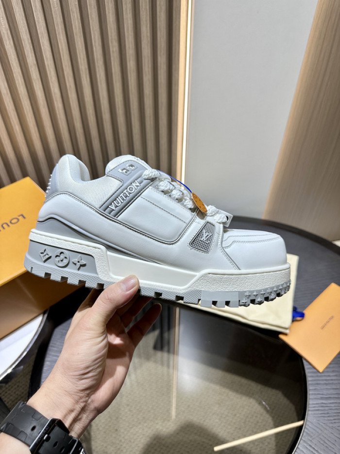 LUSV SNEAKERS