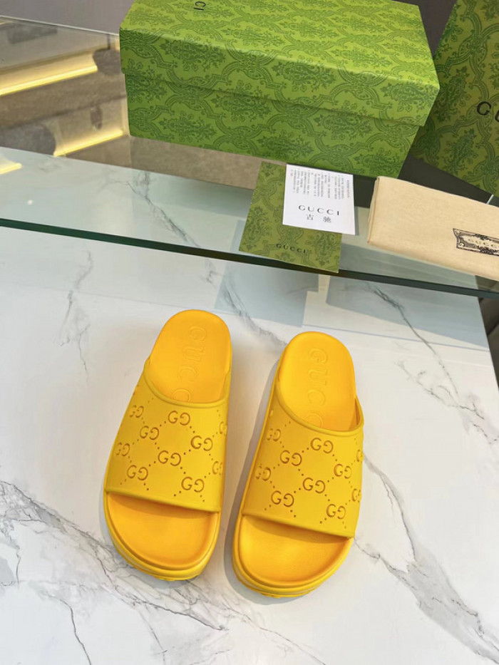 GCI GG Slide Sandal