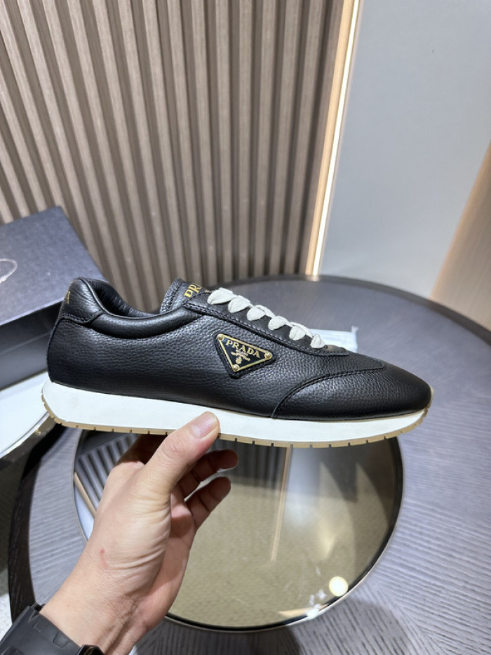 PRDA Sneaker