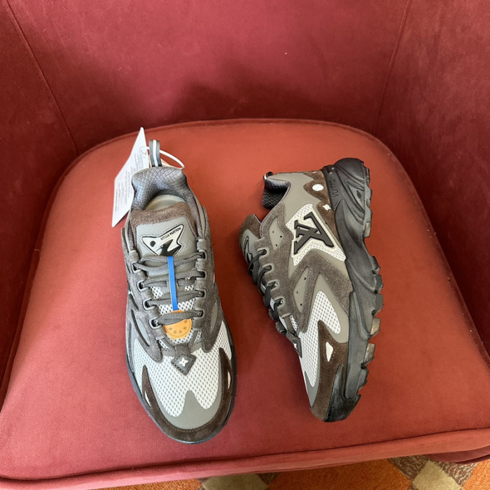 LUSV SNEAKERS
