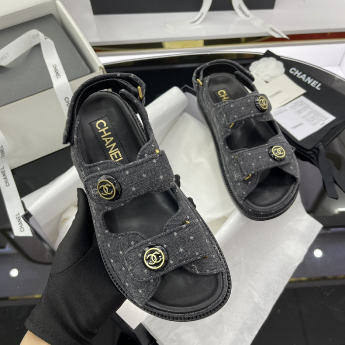 CN Slide Sandal