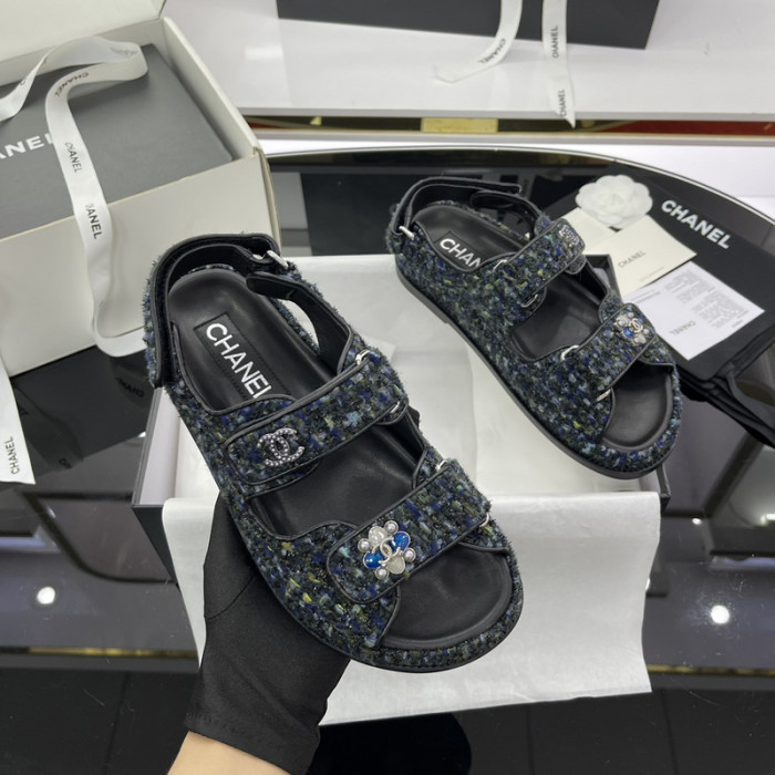 CN Slide Sandal