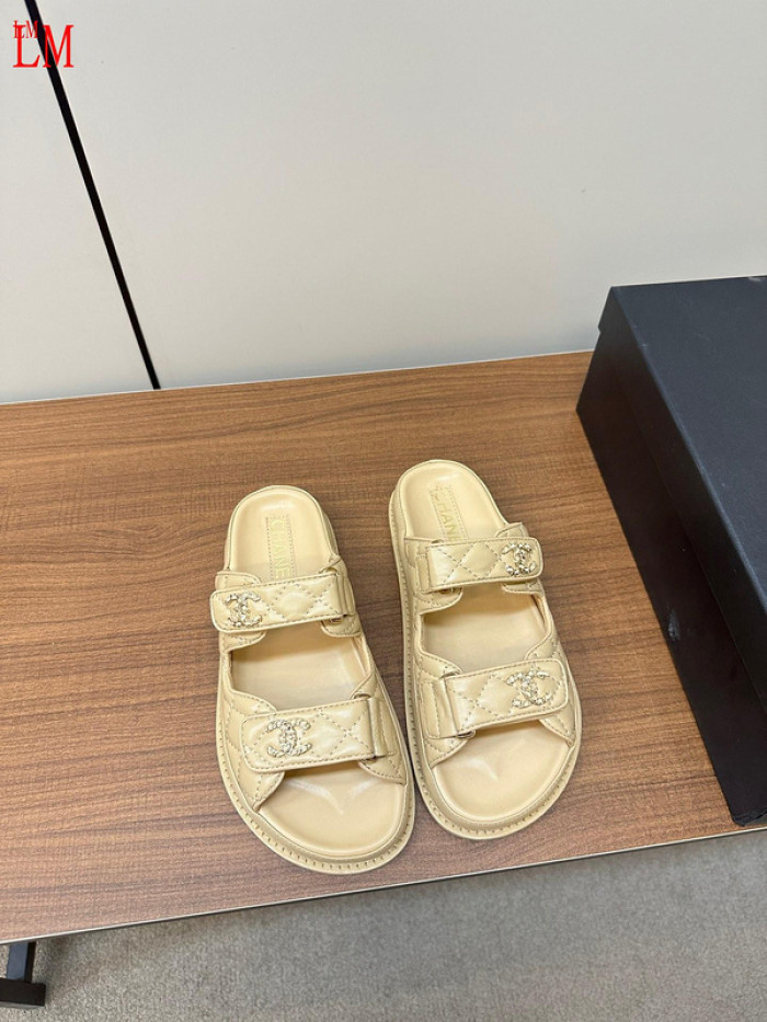 CN Slide Sandal