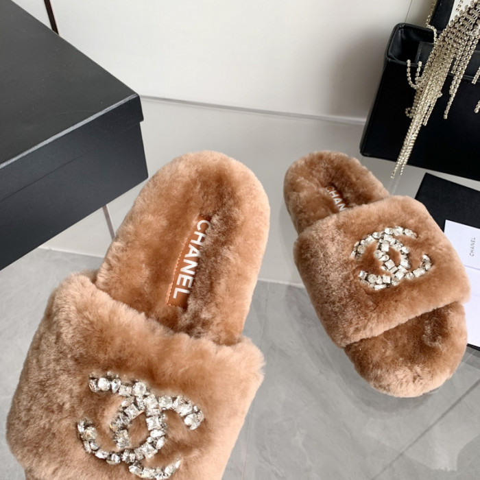 CN Slide Sandal