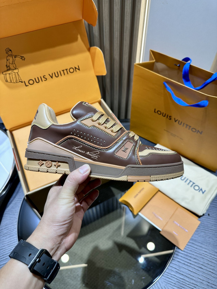 LUSV SNEAKERS